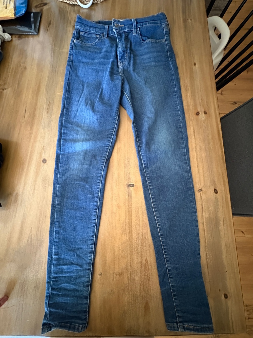 Levi's Women’s Medium Blue High-Rise Skinny Jeans